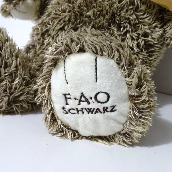 FAO Schwarz Plush Teddy Bear Brown Stuffed Animal Golden Ribbon 18 inch 2018 - Picture 2 of 7